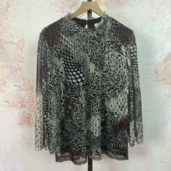 CHICO'S animal print bell sleeve top size XL 3 animal print mesh leopard shirt - Picture 1 of 4